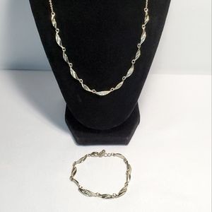 Classy Gold Tone Necklace 16- 19" & Bracelet Set 8" Womens Adjustable Nice NWOT